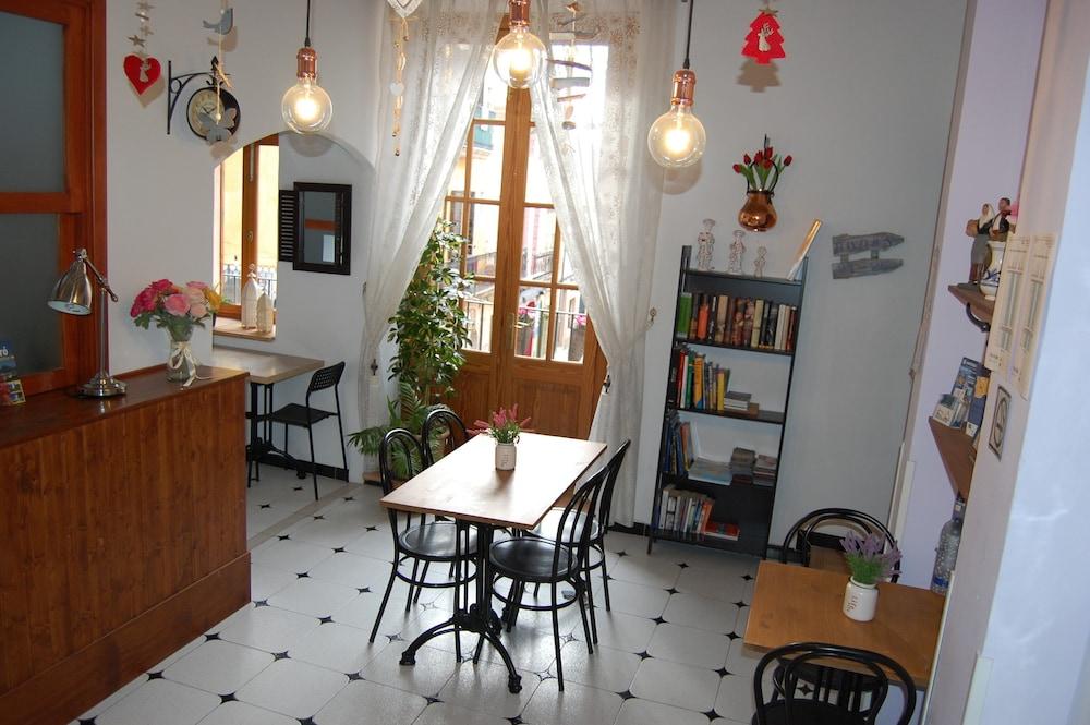 Hostal Ca'N Tiu Alaro Exterior photo